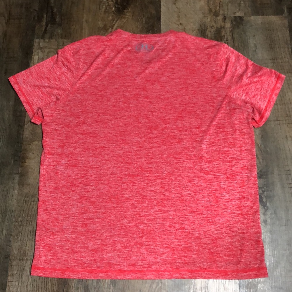 Under Armour TShirt - Picture 6 of 7